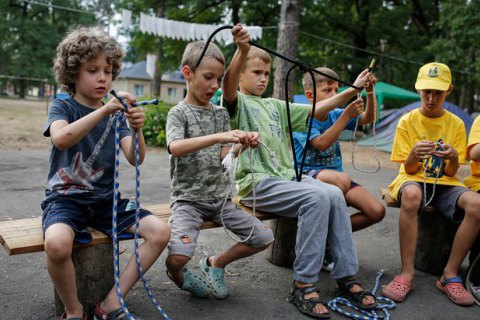Детские лагеря в Украине не откроют раньше 31 июля