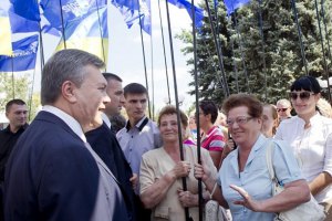 Януковича снова пригласили в Донецк