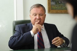 Янукович дал орден главе Центризбиркома