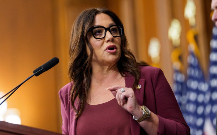 Міністерка праці США йде у відставку на тлі звинувачень у зловживаннях