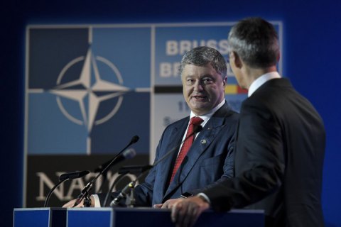 Генеральний секретар НАТО відзначив реформи Порошенка для членства України в альянсі