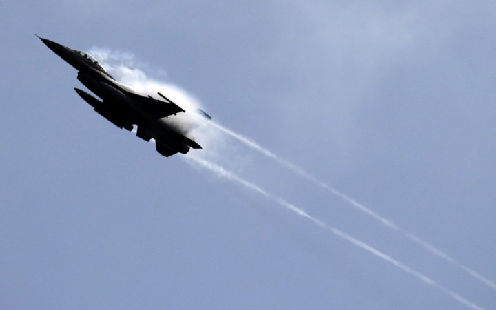 ​Перші F-16 будуть поставлені в Україну без затримок, - глава МЗС Нідерландів