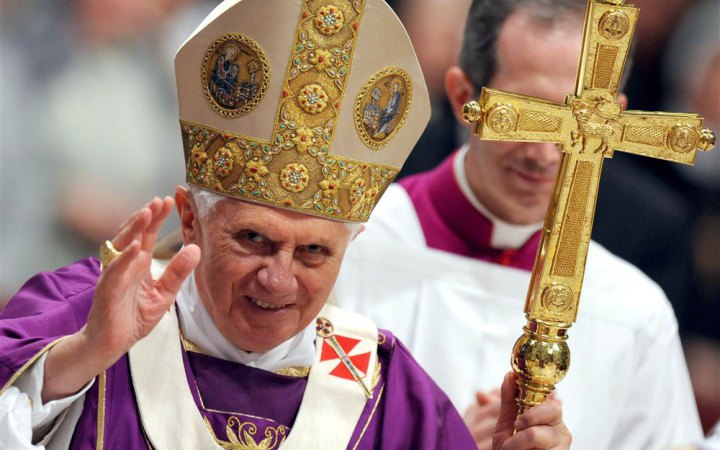 Помер папа-емерит Бенедикт XVI