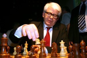 Пропал десятый чемпион мира по шахматам 