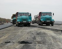 Янукович оценил темпы строительства Днепропетровской объездной дороги