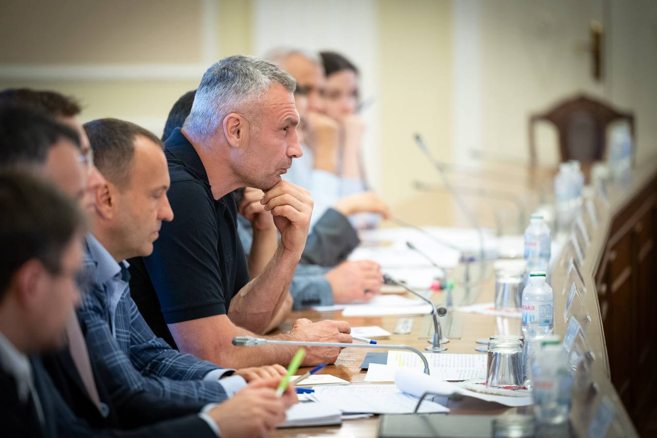 Кличко на зустрічі з урядом