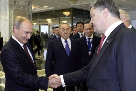 У Кремлі спростовують, що Путін погрожував Порошенку розчавити українську армію