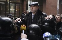 Турчинов провел брифинг на головах сотрудников "Беркута"