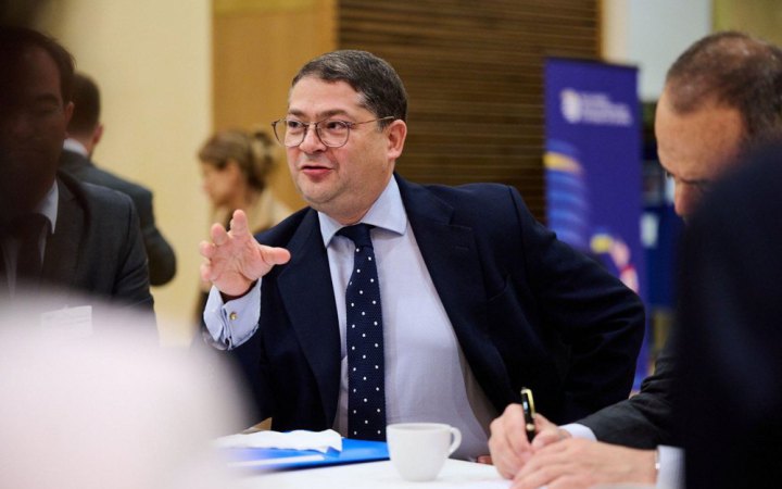 “Ми націлені на ідеальний сценарій – швидке розширення ЄС і вступ України до НАТО”, – спецпредставник Макрона