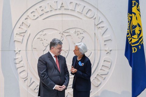 ​Украина за год заплатила МВФ больше, чем получила от него