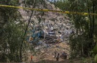 Рятувальники шукають десятки людей, які зникли після зсуву на сміттєзвалищі на Філіппінах