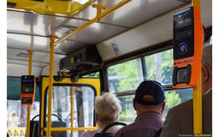 Петиція про безготівкову оплату проїзду в маршрутках Києва не набрала необхідних голосів