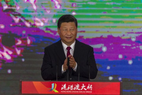 Сі Цзіньпін пообіцяв "новий шовковий шлях" без корупції