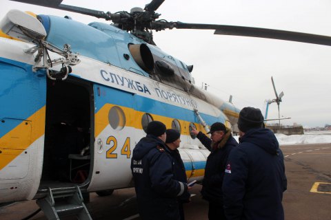 На Днепре под Киевом спасатели привлекли вертолет к поиску двух пропавших мужчин