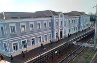 Ворог атакував залізницю в Чернігівській області. Можливе призупинення руху поїздів