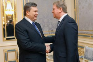 Янукович встречается с Фюле
