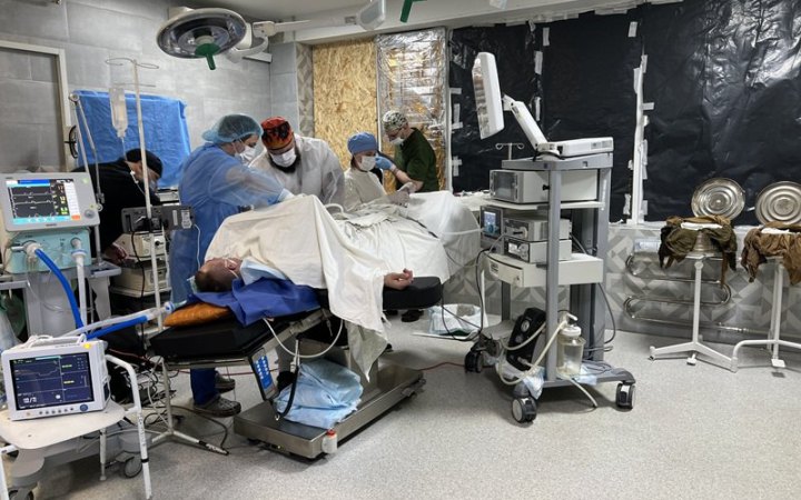 Харківський шпиталь поновив операції після обстрілу