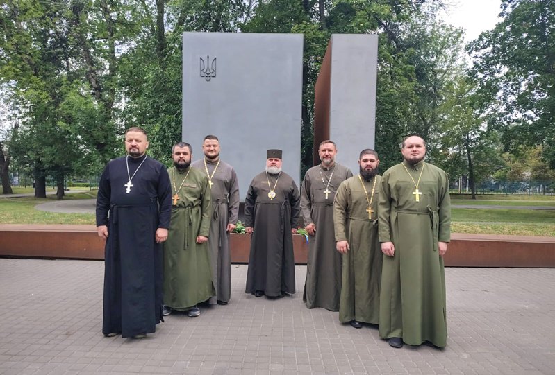 Майже половина священників єпархії - капелани