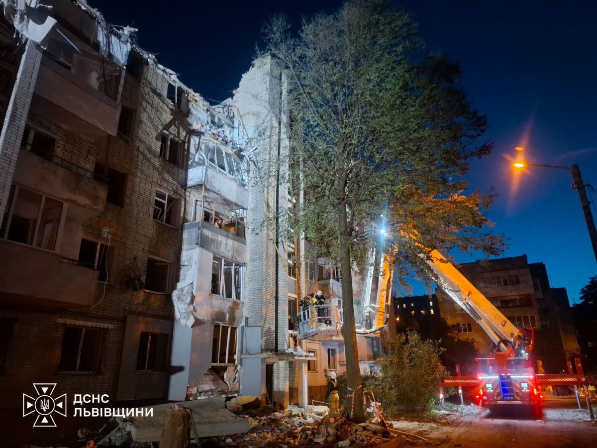 Ліквідація наслідків російської атаки у Львові