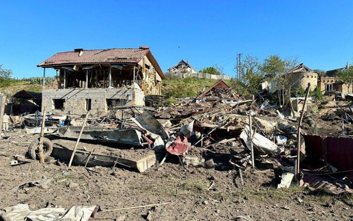 У Білозерській громаді на Херсонщині росіяни скинули вибухівку двох цивільних