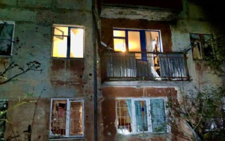 Росіяни вночі обстріляли Дніпропетровщину з важкої артилерії, загинула жінка