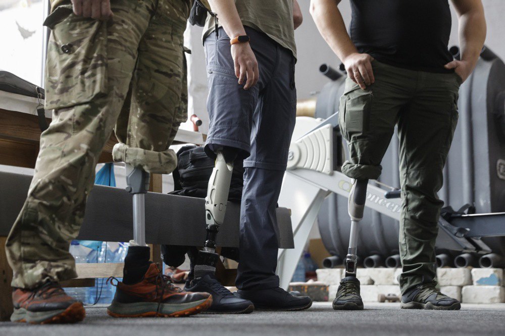 Протезовані військовослужбовці в реабілітаційному центрі <i>U+system</i> у Києві, 25 жовтня 2024 року 
