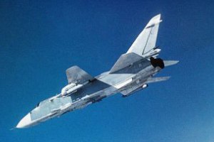  У Дніпропетровському аеропорту впав військовий літак Су-25, жертв немає