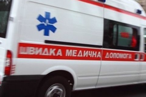 У Миколаєві біля придорожнього кафе померли двоє далекобійників, ще троє - в лікарні