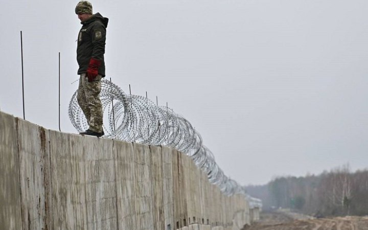 Білорусь дозволить транзит українського зерна для подальшого експорту з литовських портів, - Reuters