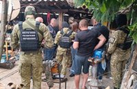 Затримали прикордонника, який вимагав 10 тис. доларів в українця призовного віку