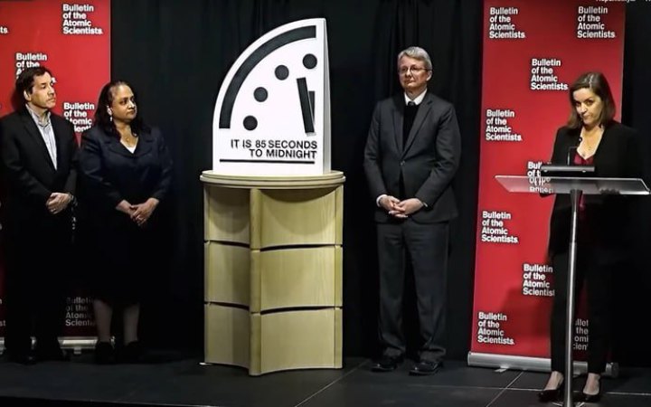 "Годинник Судного дня" тепер показує 85 секунд до опівночі