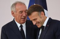 Макрон висловив повну підтримку уряду Франсуа Байру