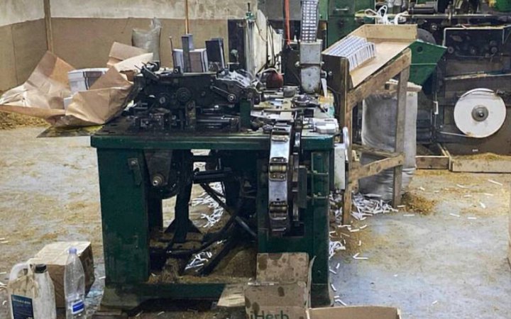 На Черкащині викрили масштабну підпільну фабрику сигарет. Вилучено майна на 30 млн грн