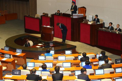 В парламенте Южной Кореи 192 часа обсуждали законопроект