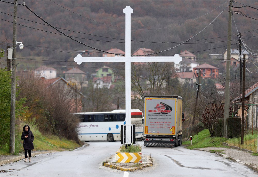 Заблокована дорога біля села Рударе, Косово, 11 грудня 2022 року