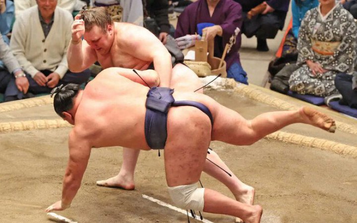 Українець Явгусишин здолав йокодзуну й покращив свої позиції в рейтингу Hatsu Basho