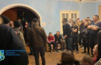 На Дніпропетровщині півсотні людей утримували у трудовому рабстві під виглядом реабілітаційного центру