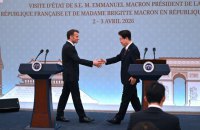 Макрон приїхав до Південної Кореї і домовився із Чже Меном посилити оборонну співпрацю