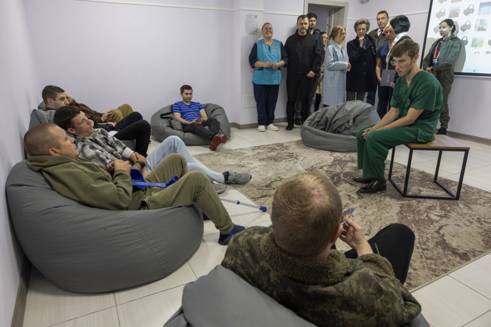 Терапевтична сесія в реабілітаційному центрі в Києві, 30 вересня 2025 року.