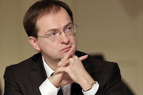 Російського міністра культури рекомендували позбавити наукового ступеня