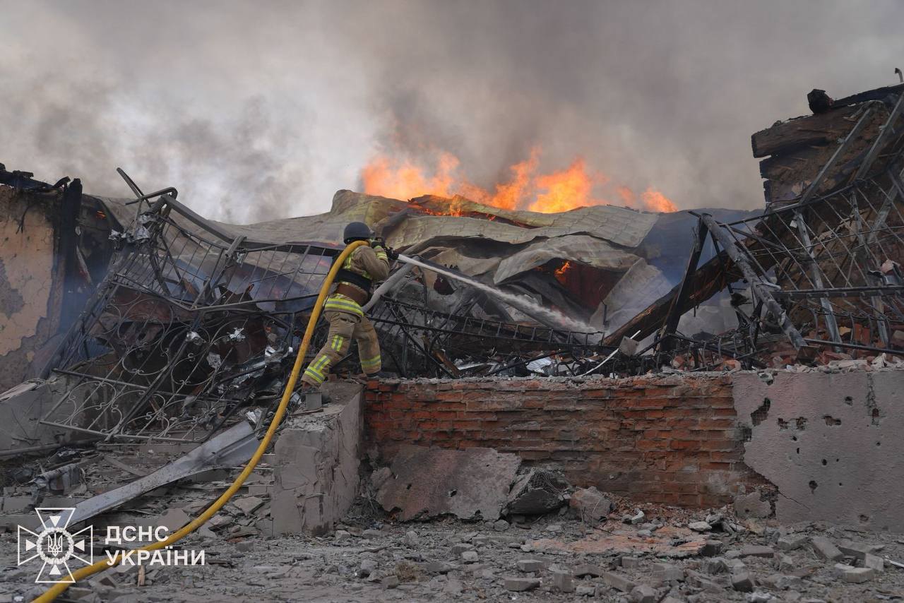 наслідки російськго обстрілу Сум 6 травня 2025 року