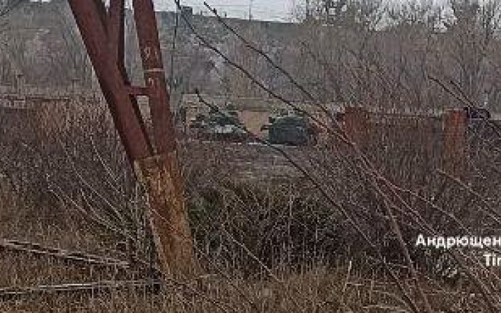 "Бавовна": у Маріуполі знищено два БМП та танк окупантів