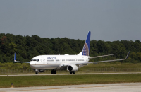 У США пасажирський літак здійснив аварійну посадку після втрати колеса шасі