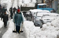 Киев уже убрал снега на 10 миллионов гривен