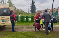 Із села на Харківщині примусово евакуювали сім’ї із дітьми