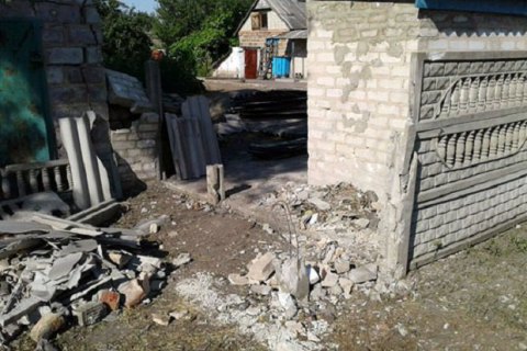 У Мар'їнці п'ять будинків потрапили під обстріл