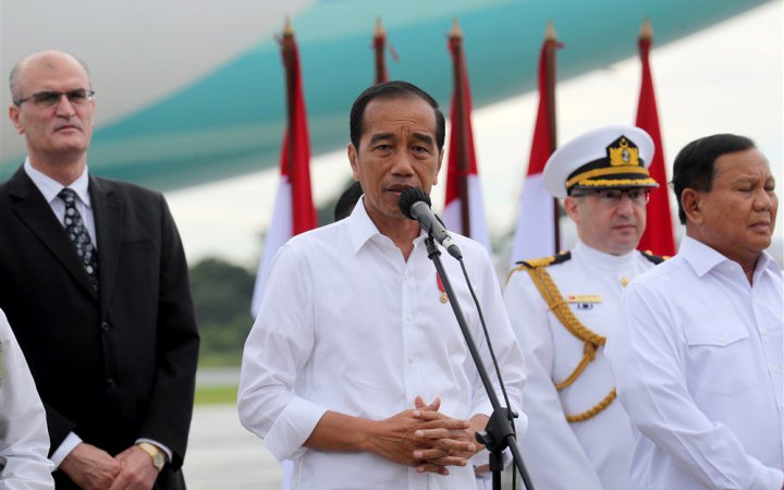Президент Індонезії закликав регіональні адміністрації відмовитися від платіжних систем Mastercard і Visa