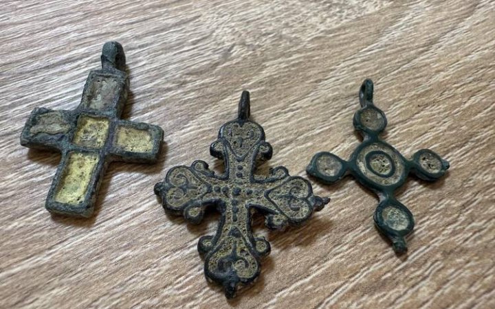 З України до Казахстану намагалися незаконно вивезти реліквії домонгольського періоду Київської Русі