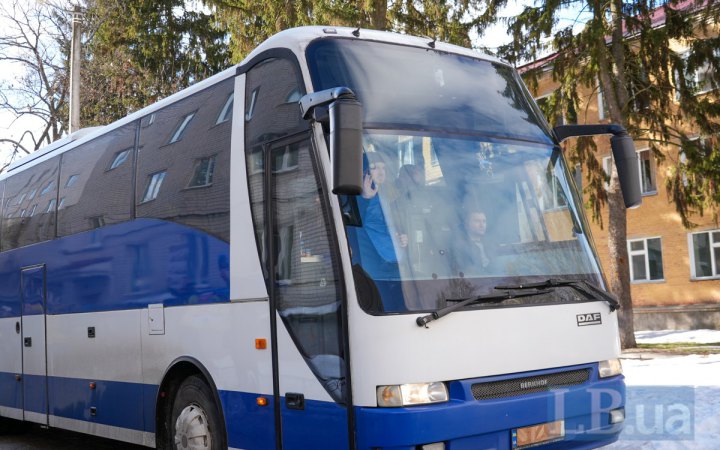 Відбувся великодній обмін полоненими. Додому повертаються майже 200 українців