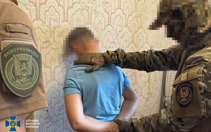 У Дніпрі затримали монтажника, який "працював" навідником атак РФ на енергооб'єкти 